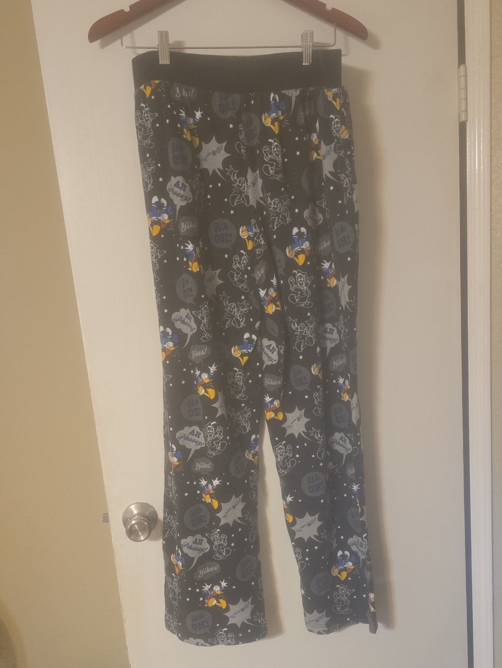 Disney Donald Duck Black and Yellow Ladies Pajama Bottoms Med - Picture 3 of 4